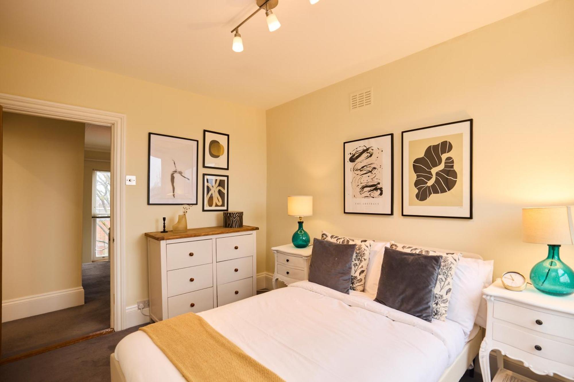 The Peckham Hideaway - Bright 3Bdr Flat Appartement Londen Buitenkant foto